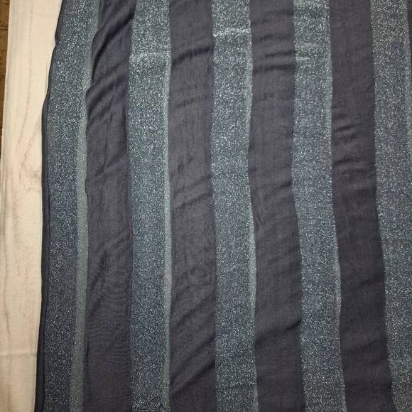 3 FOR 12 SALE Ann Taylor LOFT Metallic Striped Infinity Scarf - Picture 4 of 12